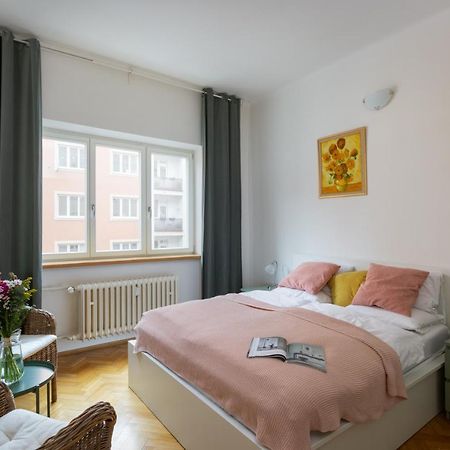 Homey Flat In Vinohrady By Prague Days Esterno foto